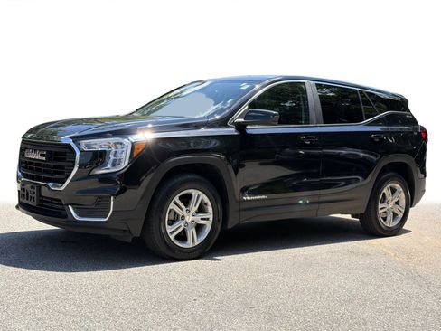 Used 2024 GMC Terrain SLE AWD/4WD image 21