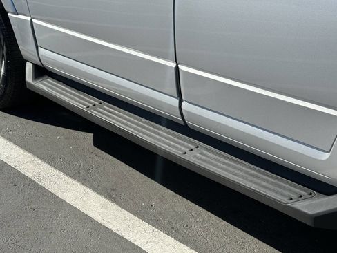 Used 2017 Ford Expedition XLT image 14