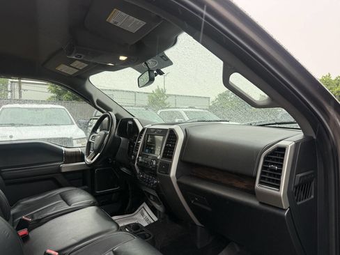 Used 2018 Ford F150 Lariat AWD/4WD image 9