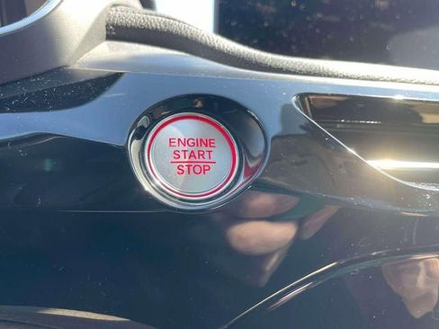 Used 2023 Acura MDX SH-AWD image 33