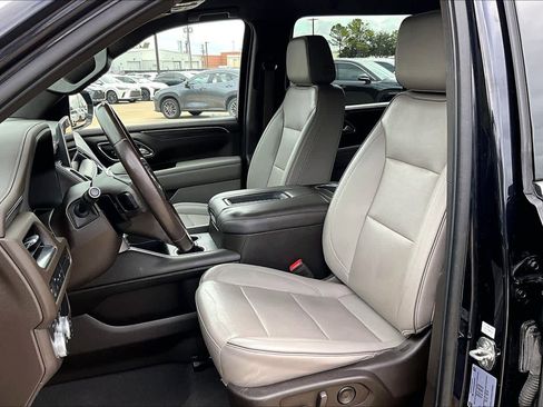 Used 2022 GMC Yukon XL SLT image 8