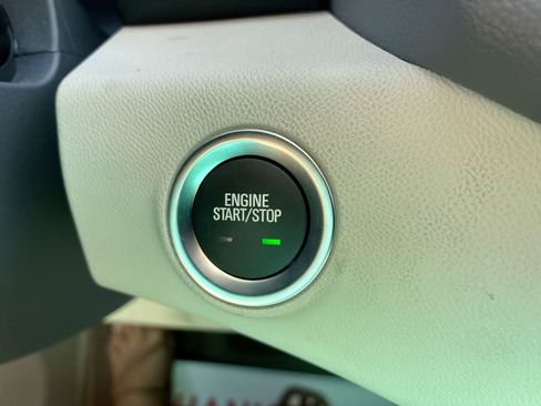 Used 2024 GMC Terrain Denali AWD/4WD image 17