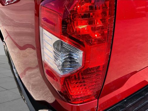 Used 2014 Toyota Tundra SR5 w/ SR5 Upgrade Package RWD image 27