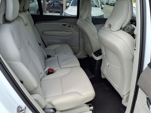 Certified 2025 Volvo XC90 T8 Plus w/ Protection Package Premier AWD/4WD image 15