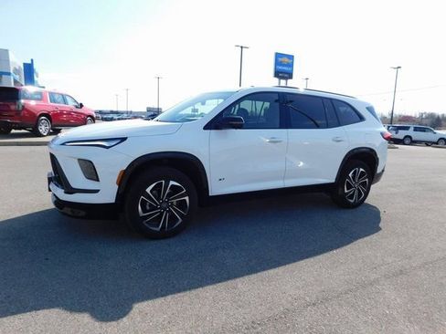 Used 2025 Buick Enclave Sport Touring image 7