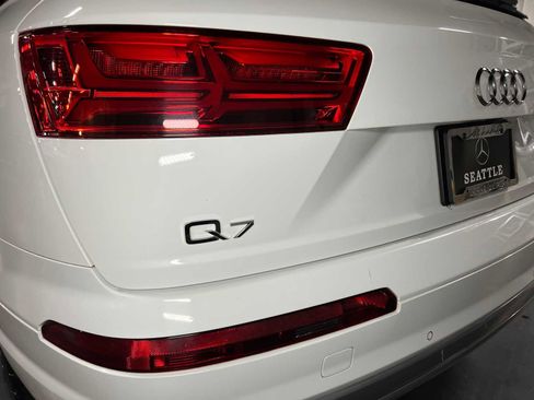 Used 2017 Audi Q7 3.0T Premium Plus w/ Premium Plus Package AWD/4WD image 14