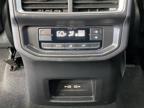 Certified 2025 Volkswagen Atlas SE AWD/4WD image 41