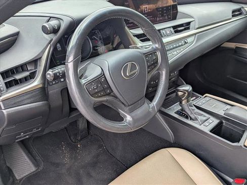 Used 2021 Lexus ES 300h w/ Premium Package FWD image 9