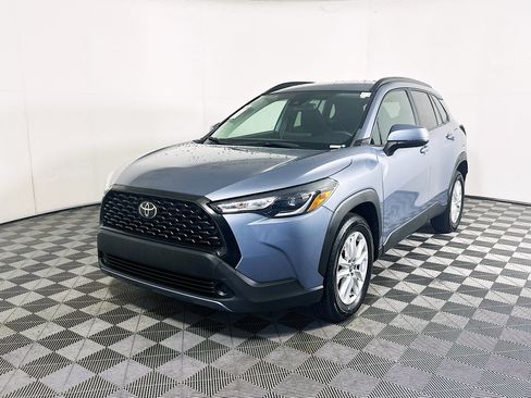 Used 2022 Toyota Corolla Cross LE FWD image 7