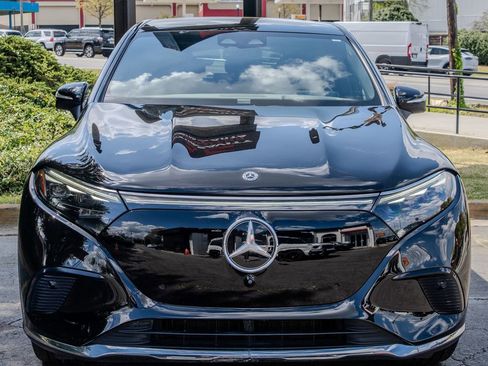 Used 2023 Mercedes-Benz EQS 450+ SUV image 2