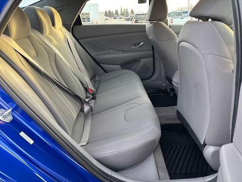 Used 2023 Hyundai Elantra SEL w/ Cargo Package image 23