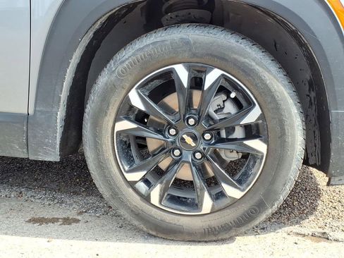 Used 2023 Chevrolet TrailBlazer LT w/ Convenience Package FWD image 10