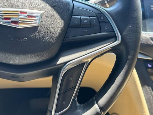 Used 2018 Cadillac XT5 Luxury w/ Driver Awareness Package FWD image 21
