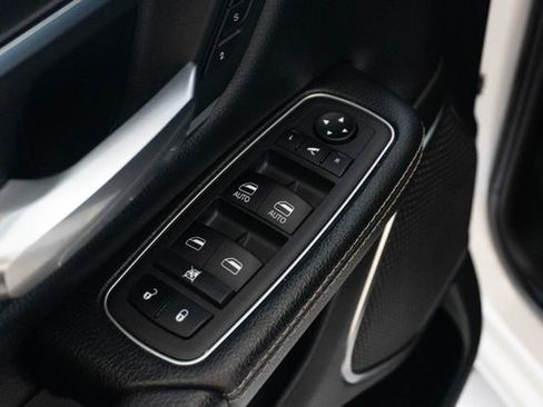Used 2024 RAM 1500 Laramie RWD image 13