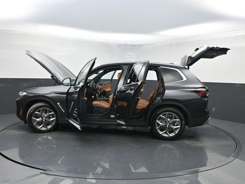 Used 2024 BMW X3 sDrive30i w/ Premium Package w/ZPA image 40