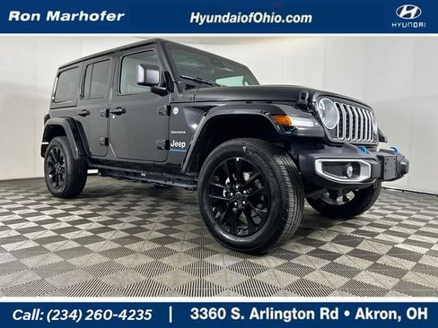 Used 2024 Jeep Wrangler Unlimited Sahara AWD/4WD image 1
