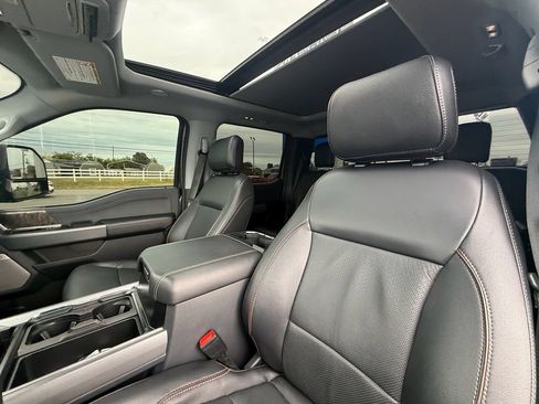 Used 2023 Ford F250 Lariat w/ Lariat Ultimate Package AWD/4WD image 14