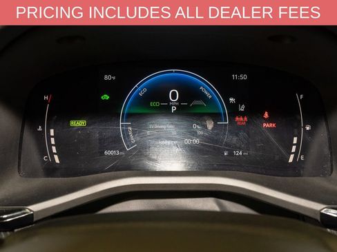 Used 2025 Toyota Camry SE FWD image 16