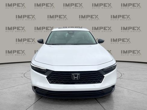 Used 2025 Honda Accord SE image 8