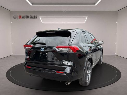 Used 2021 Toyota RAV4 SE AWD/4WD image 5