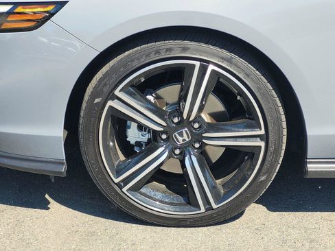Used 2023 Honda Accord Sport image 12