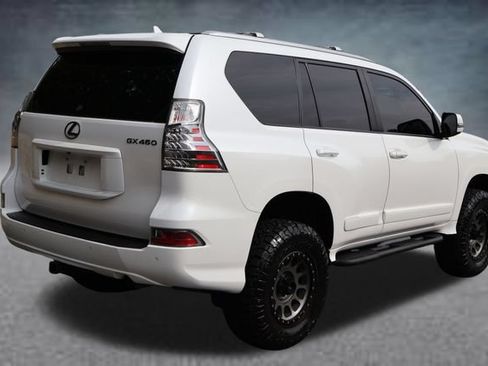 Used 2014 Lexus GX 460 w/ Premium Package AWD/4WD image 3