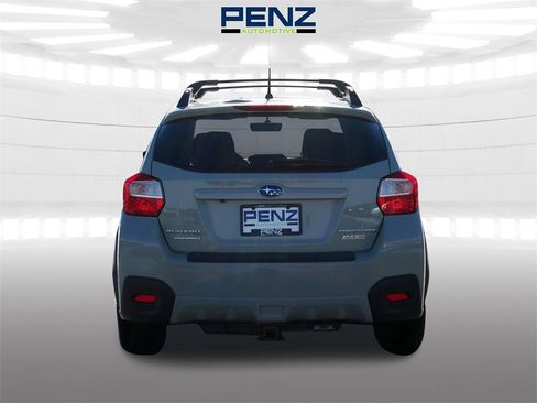 Used 2017 Subaru Crosstrek 2.0i Premium image 6