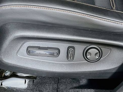 Used 2023 Honda CR-V Sport Touring image 9