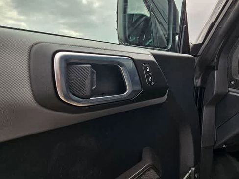 Used 2024 Ford Bronco Everglades AWD/4WD image 17