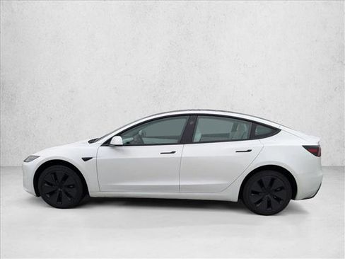 Used 2025 Tesla Model 3 Long Range image 8