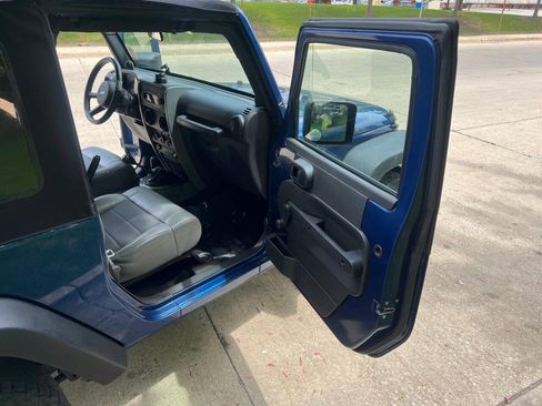 Used 2009 Jeep Wrangler X AWD/4WD image 24