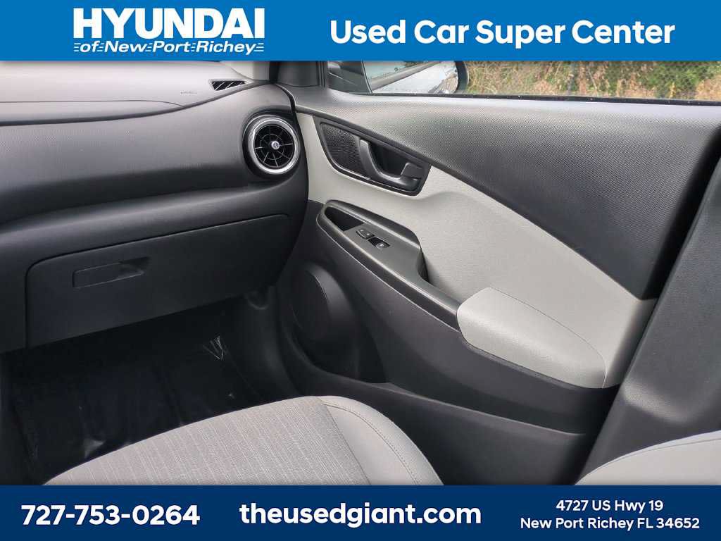 Used 2023 Hyundai Kona SEL FWD image 18