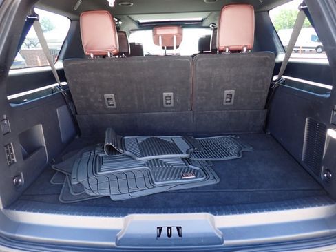 Used 2022 Ford Expedition Max Limited AWD/4WD image 9