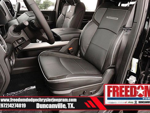 New 2026 RAM 2500 Laramie AWD/4WD image 13