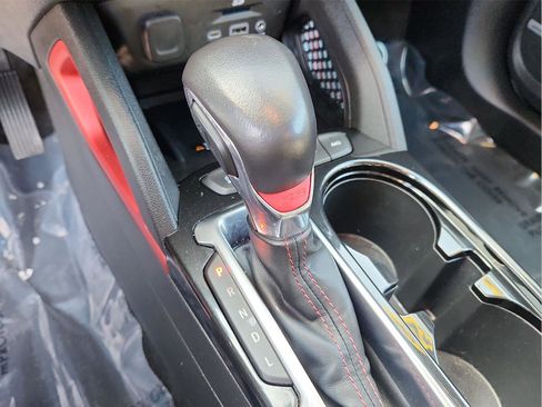 Used 2021 Chevrolet TrailBlazer RS w/ Technology Package image 14