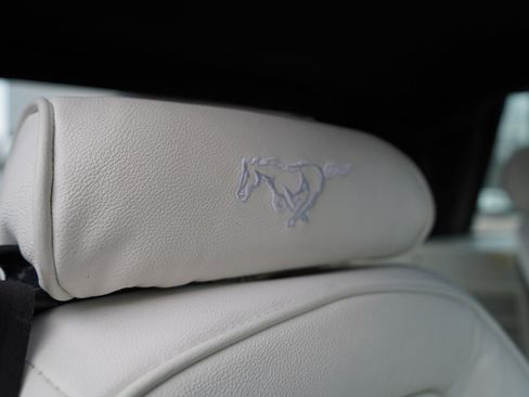 Used 1993 Ford Mustang LX image 66