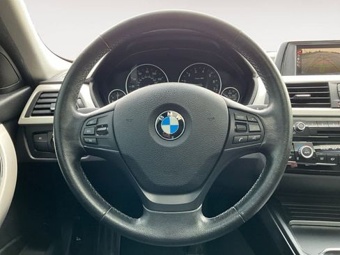 Used 2017 BMW 320i Sedan image 14
