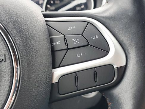 Used 2018 Jeep Compass Latitude w/ Popular Equipment Group AWD/4WD image 10