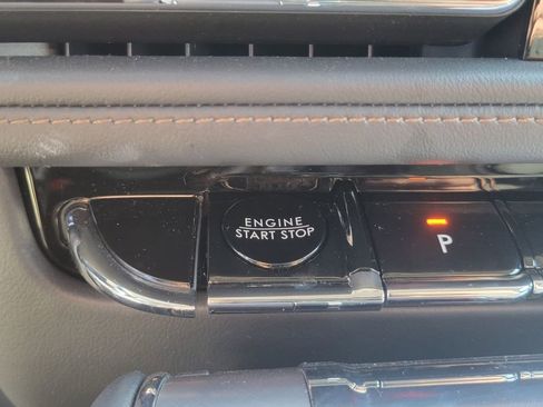Used 2025 Lincoln Aviator AWD image 23
