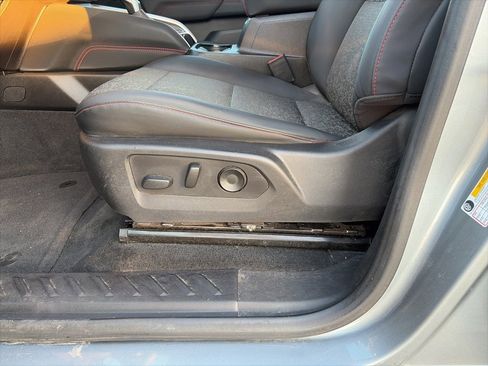 Used 2023 Chevrolet Colorado Z71 w/ Z71 Convenience Package 2 image 13