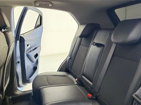 Used 2020 Buick Encore Preferred image 30