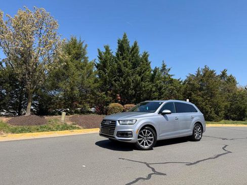 Used 2017 Audi Q7 3.0T Prestige image 1