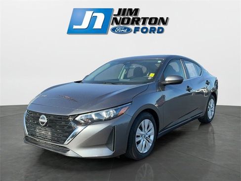 Used 2024 Nissan Sentra S image 7