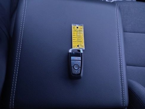 New 2025 Ford F150 Lightning XLT image 24