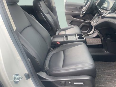 Used 2025 Honda Odyssey EX-L image 13