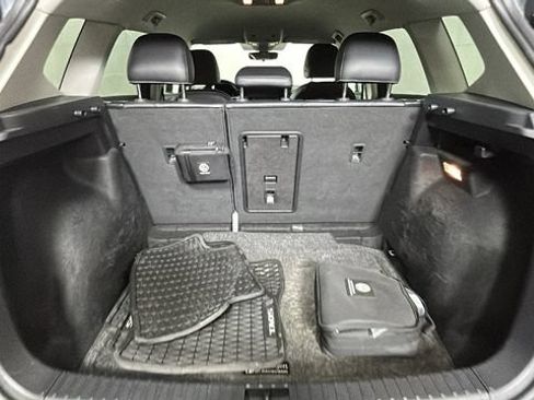 Used 2023 Volkswagen Taos SE FWD image 28
