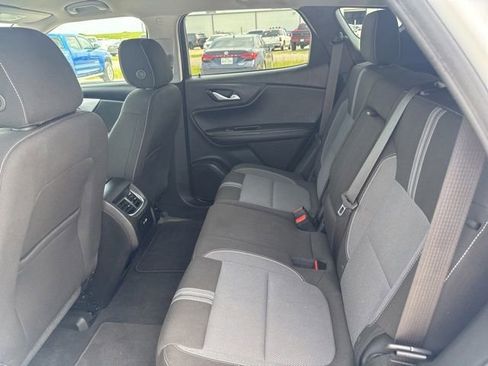 Used 2025 Chevrolet Blazer LT AWD/4WD image 6