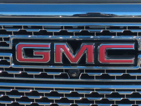 Used 2019 GMC Sierra 1500 Denali w/ Denali Ultimate Package image 8