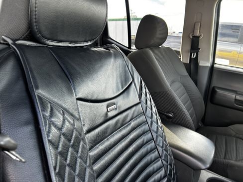 Used 2007 Nissan Xterra Off-Road w/ Rockford Fosgate Audio Pkg image 13