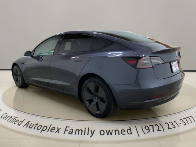 Used 2023 Tesla Model 3 Standard Range RWD image 3
